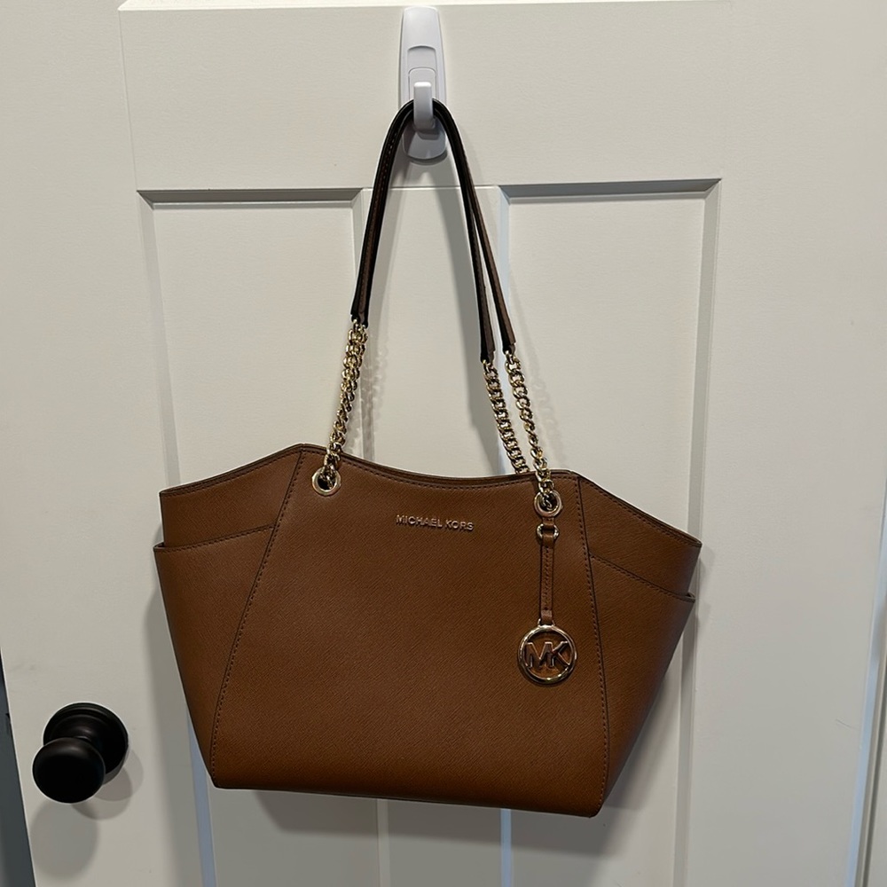Like New Michael Kors Purse